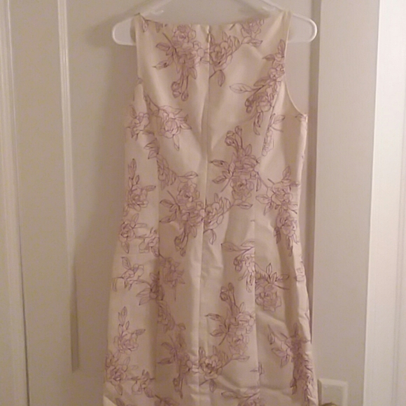 Ann Taylor Embroidered Dress - Picture 6 of 8